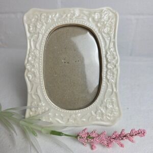 Vintage Cream Ceramic Floral Embossed Oval Picture Frame Gold Trim Tabletop